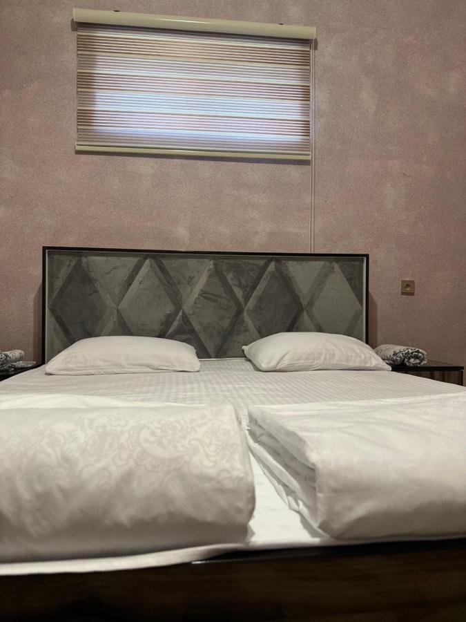 Seki Qonaq Evi Motel Eksteriør bilde